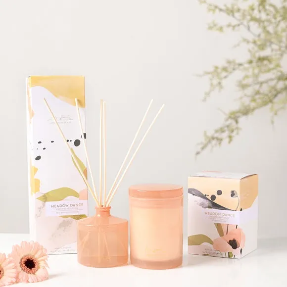 Scented Candle with Glass Jar - Peach, Soy Wax