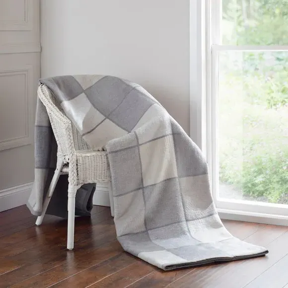 Large Check Blanket - Grey, Thermosoft