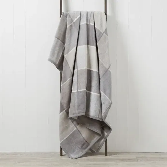 Large Check Blanket - Grey, Thermosoft image