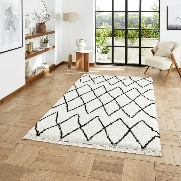 Abstract Shaggy Rug - Black/White image