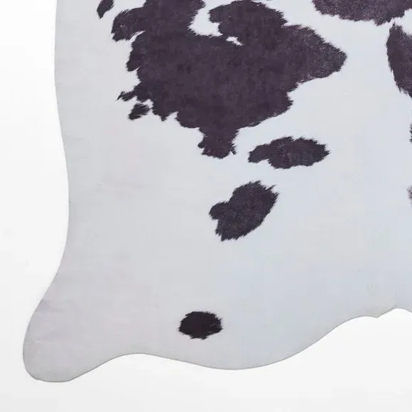 Cow Print Rug - Black/White