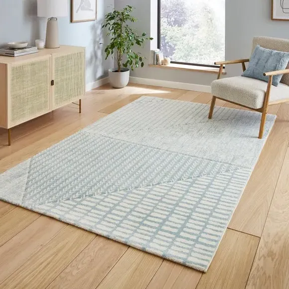 Hand-Carved Rug with Boho Pattern - Blue