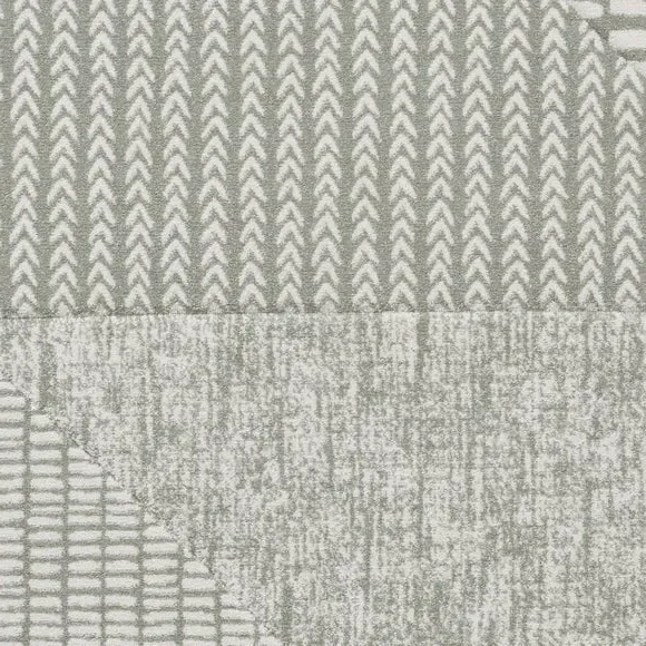 Hand-Carved Rug with Boho Pattern - Green