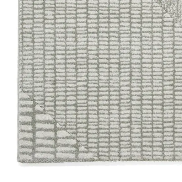 Hand-Carved Rug with Boho Pattern - Green
