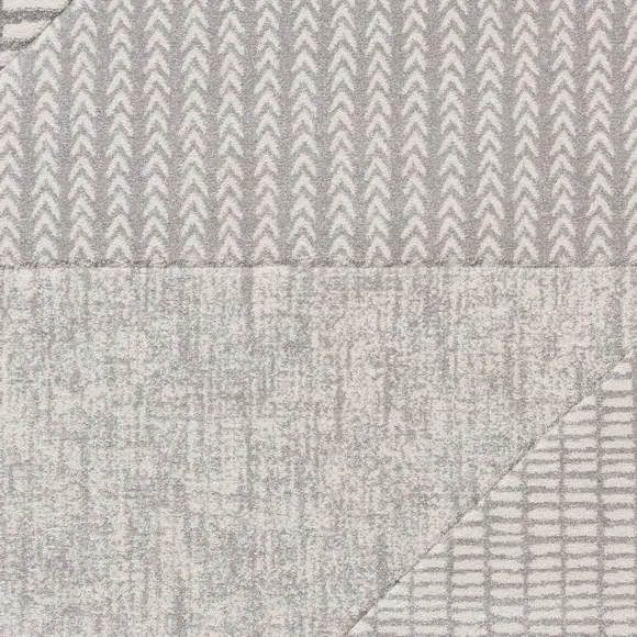 Hand-Carved Rug with Boho Pattern - Grey