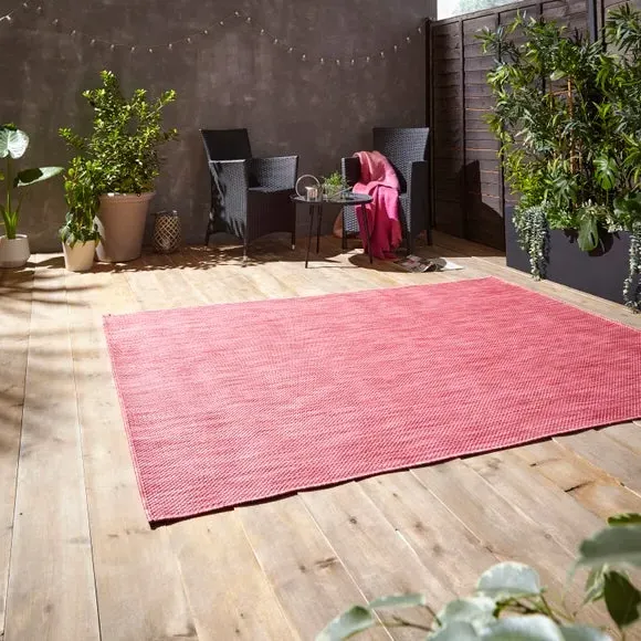 Outdoor Rug with 3D Pebble Design - Red
