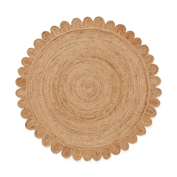 Round Jute Rug with Scalloped Edge - Natural