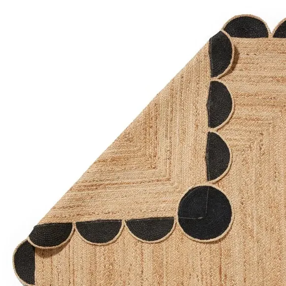 Scalloped Jute Rug - Black