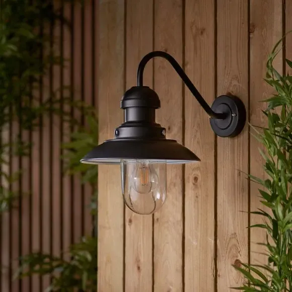 Curved Outdoor Wall Light - Black, Aluminium