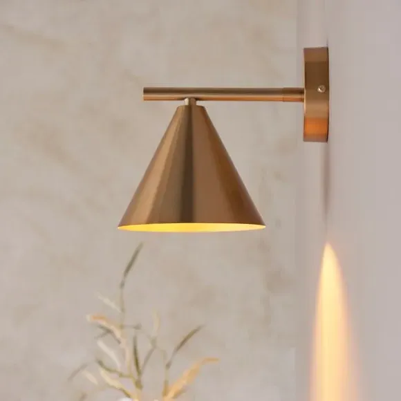 Industrial Wall Light with Adjustable Arm - Gold