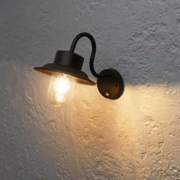 Outdoor PIR Wall Light - Black, Metal