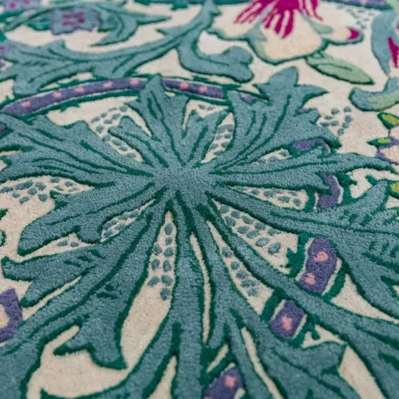 Woodland Weeds Rug Hand-Carved - Meadow, Wool