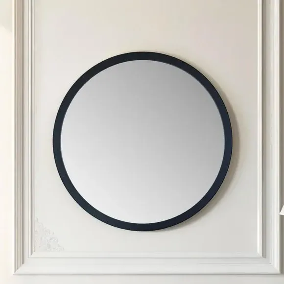 Round Wall Mirror with Minimalist Frame - Black