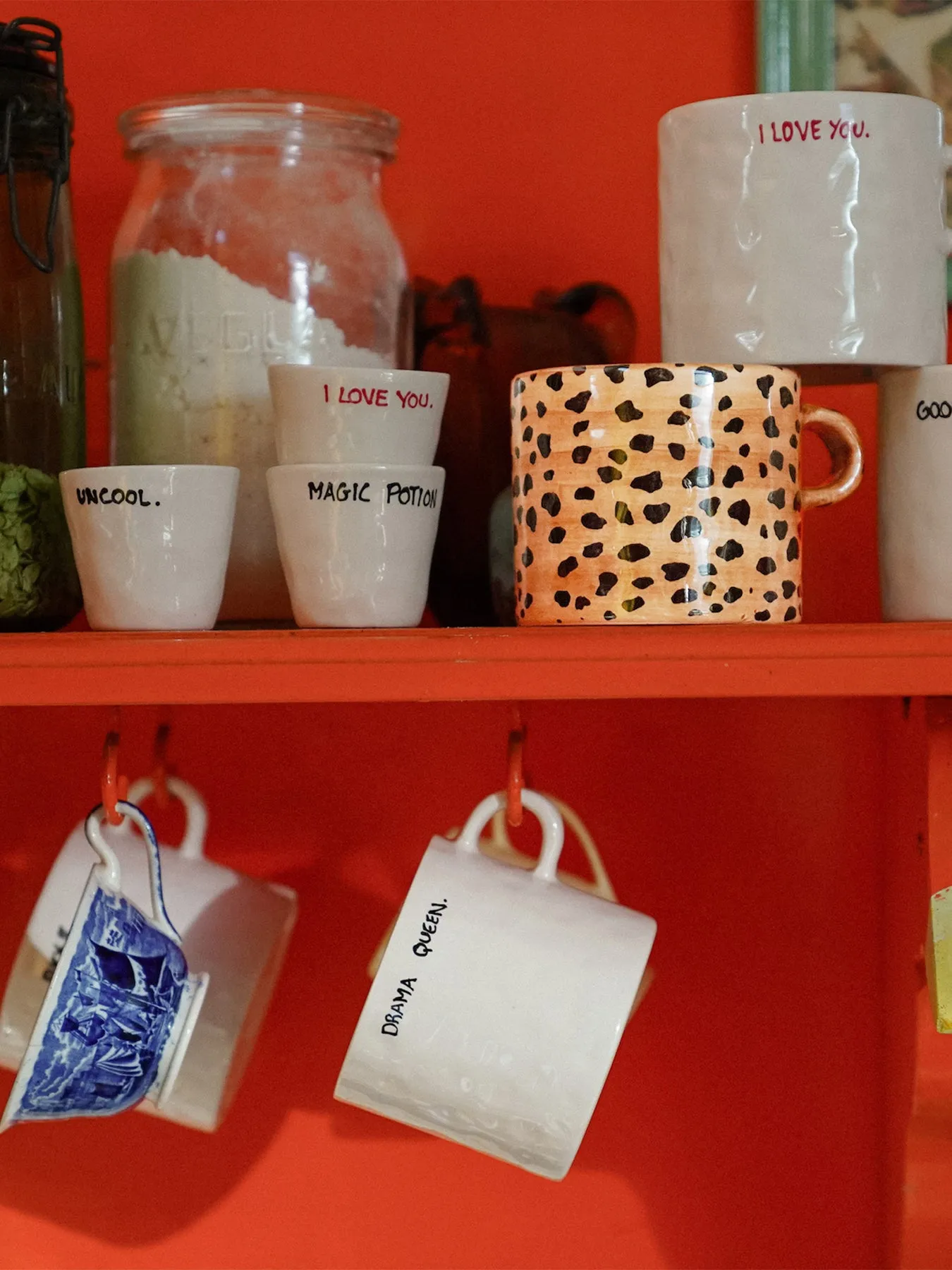 Ceramic Mug with Leopard Print - Brown