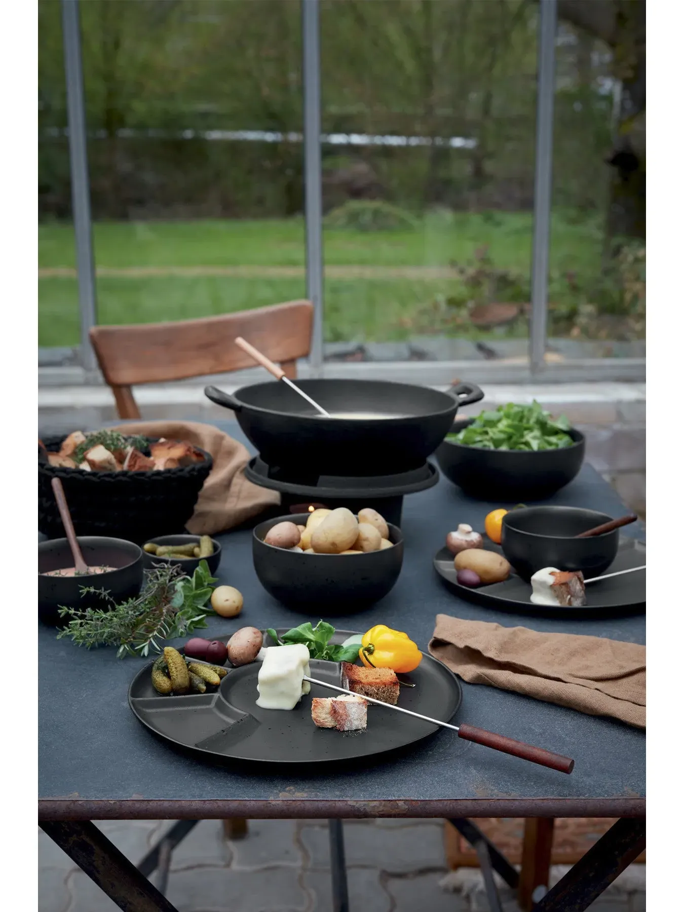 18cm Buddha Bowl - Black, Porcelain