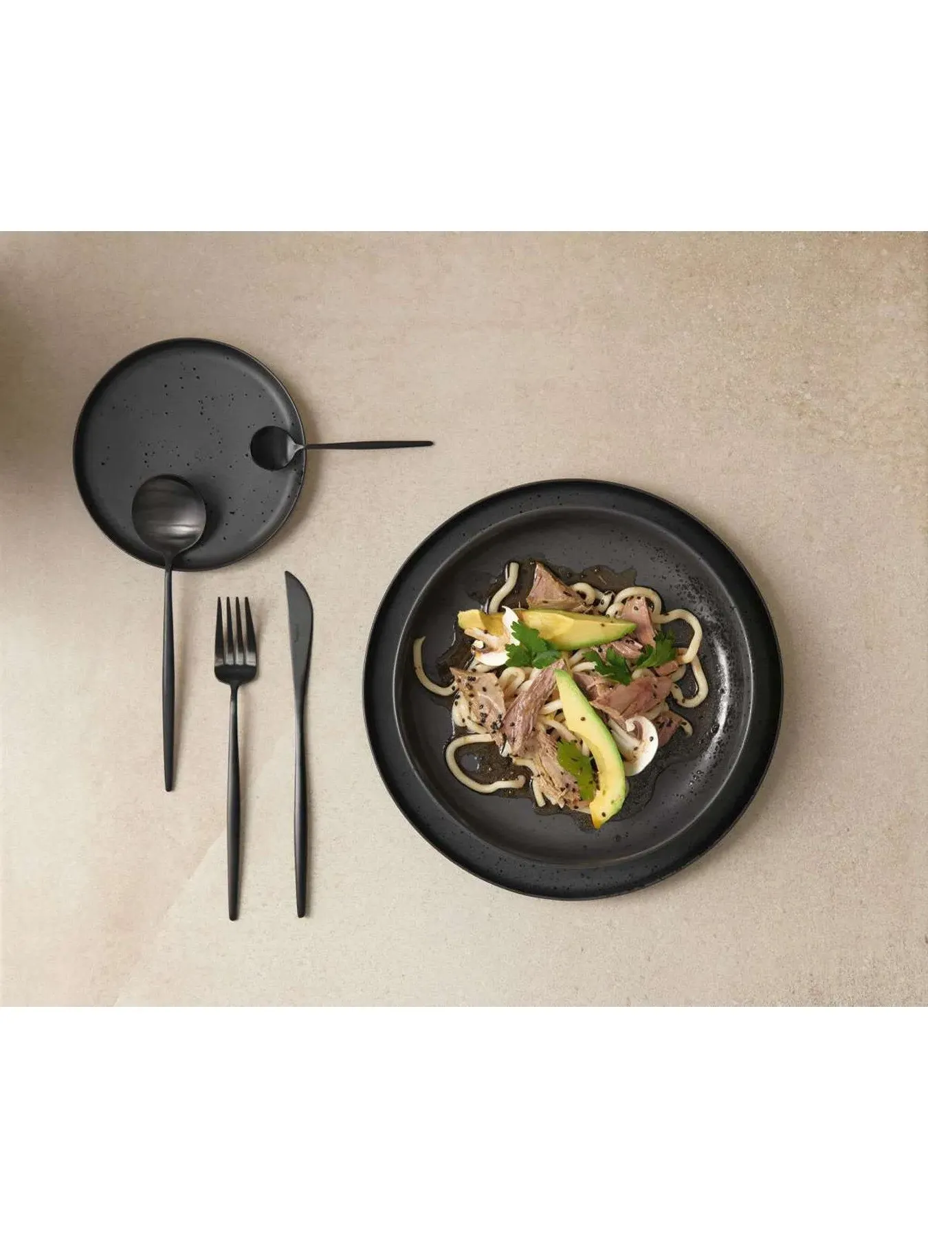 22cm Gourmet Plate - Black, Porcelain