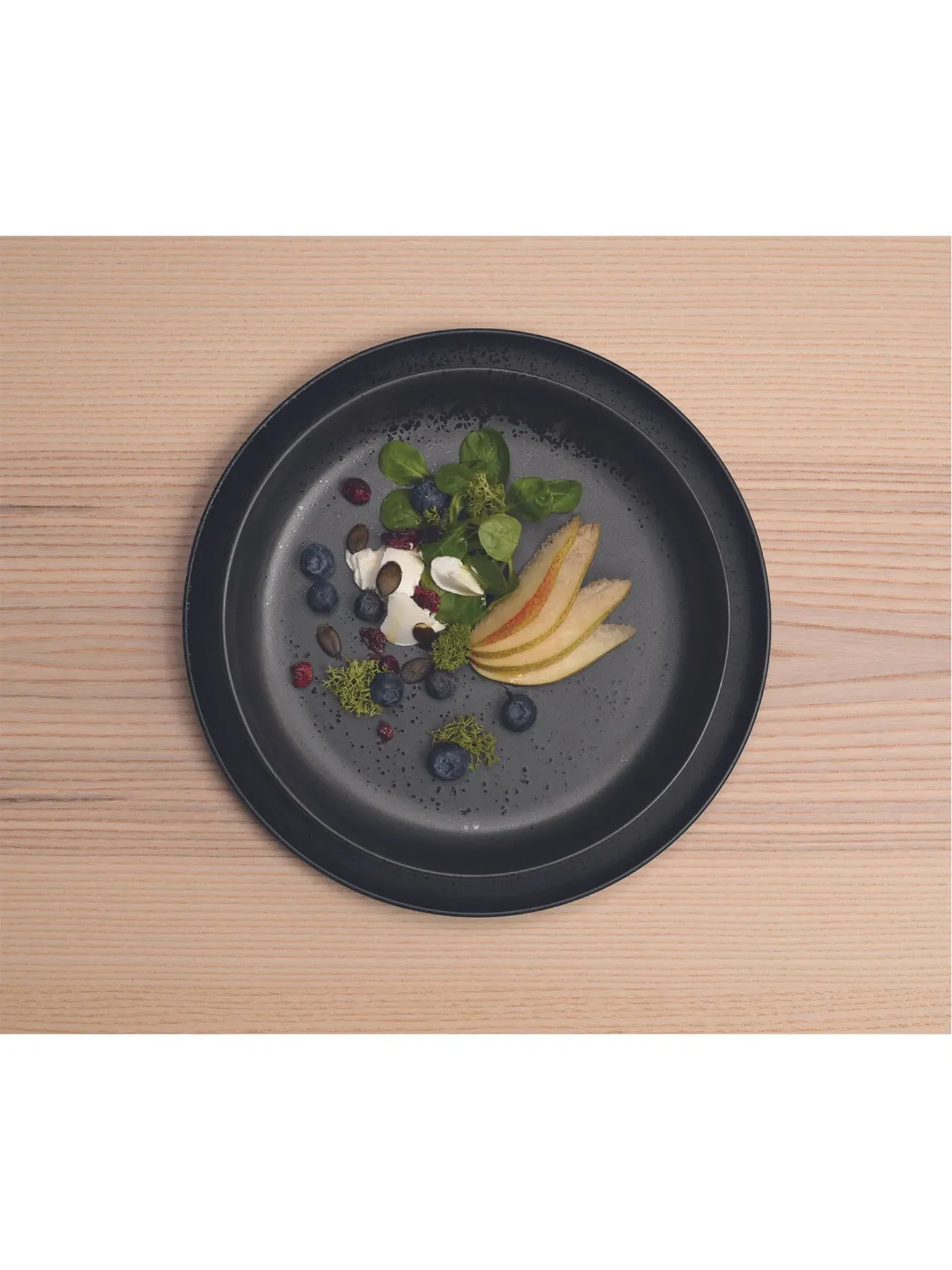 22cm Gourmet Plate - Black, Porcelain