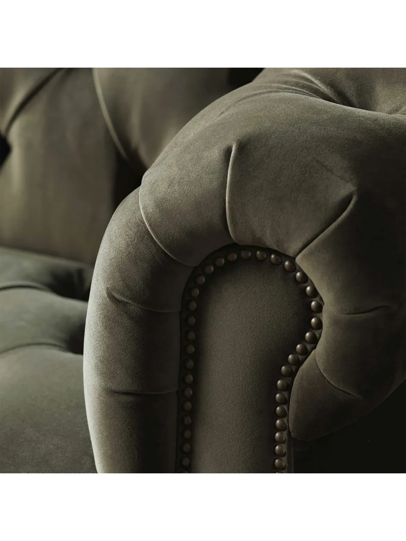 2-Seater Chesterfield Sofa - Green, Velvet