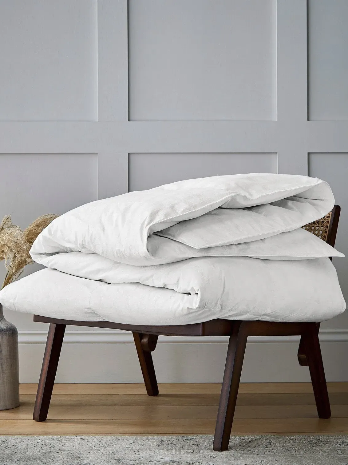 Single Goose Down Duvet 4.5 Tog - White, Cotton image