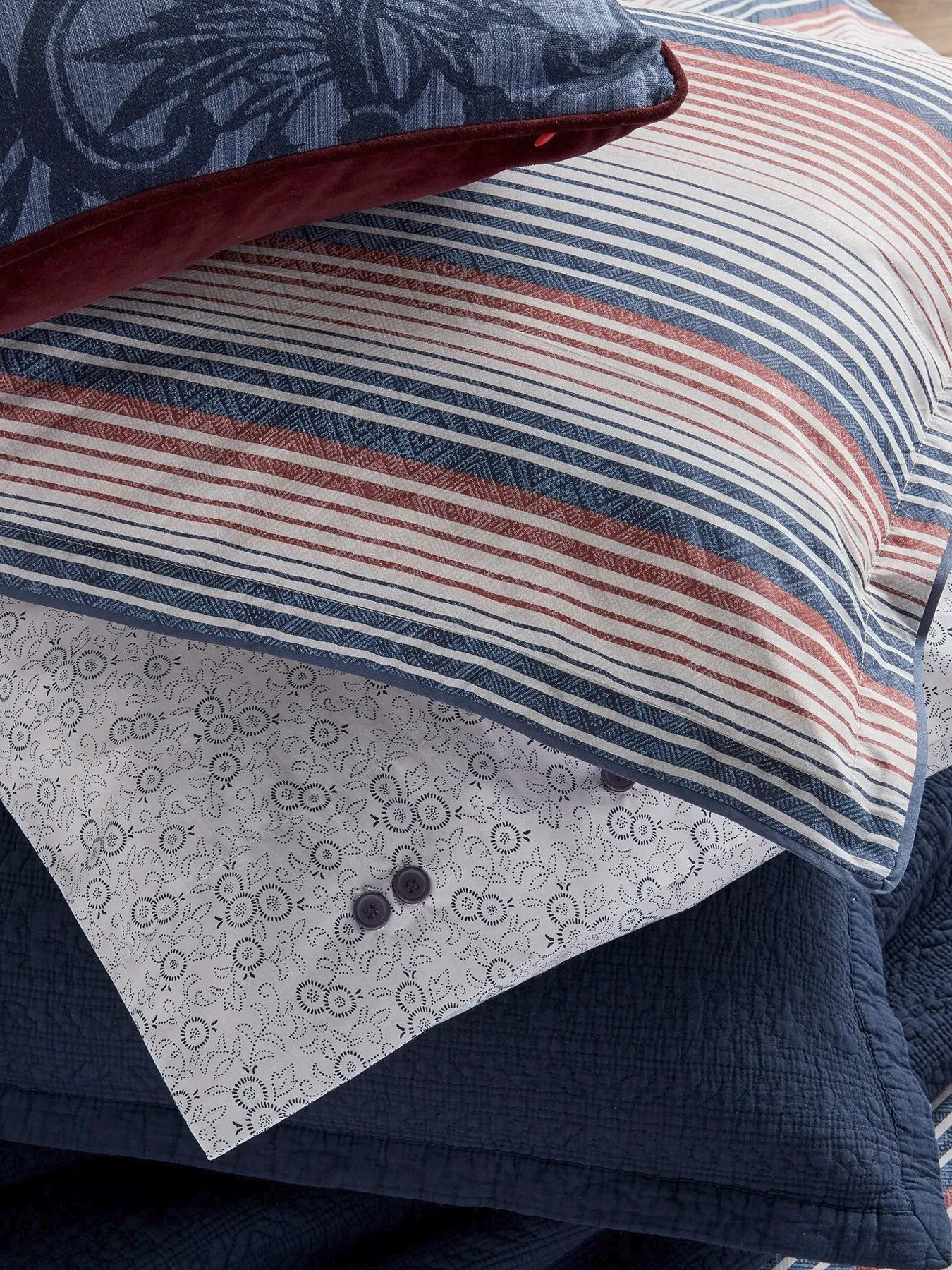 Super King Duvet Cover Set - Multi