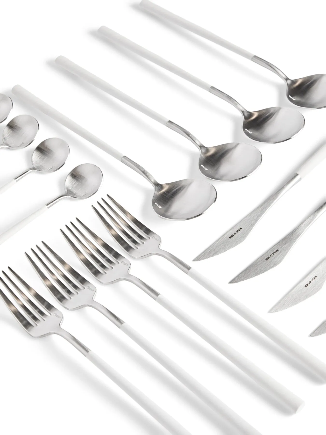 16-Piece Cutlery Set - White, Stainless Steel