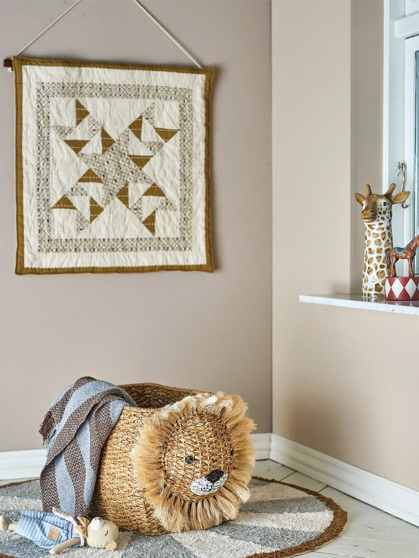 Storage Basket with Lion Design - Natural Bankuan