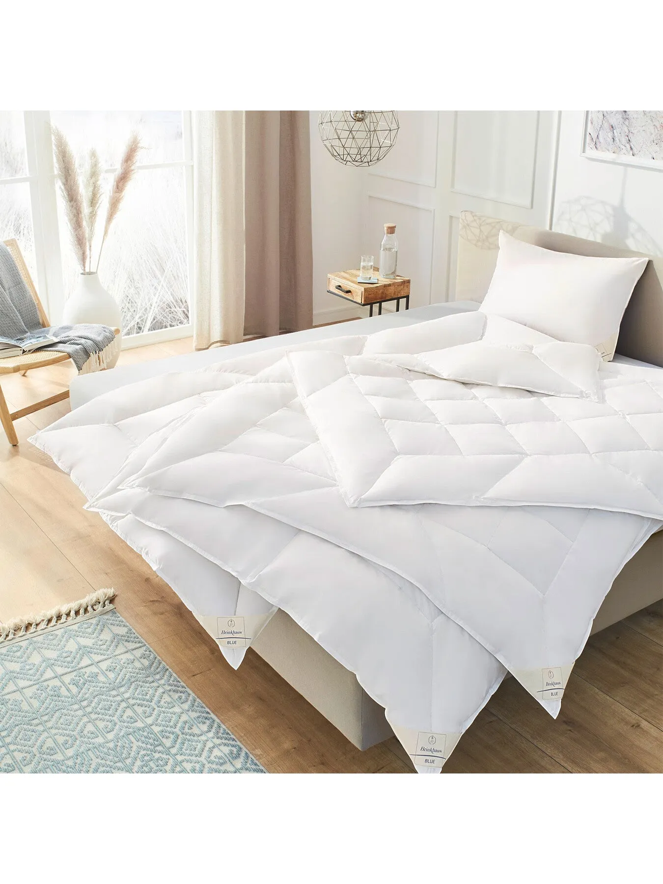 Square Down Pillow Medium Support - White