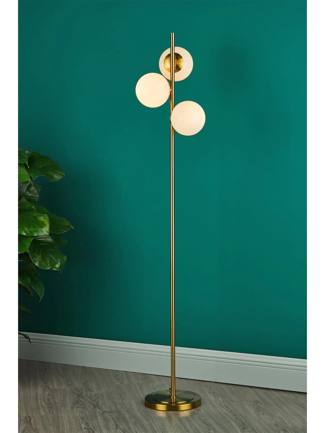 3 Light Floor Lamp with Globes - Brass, Metal