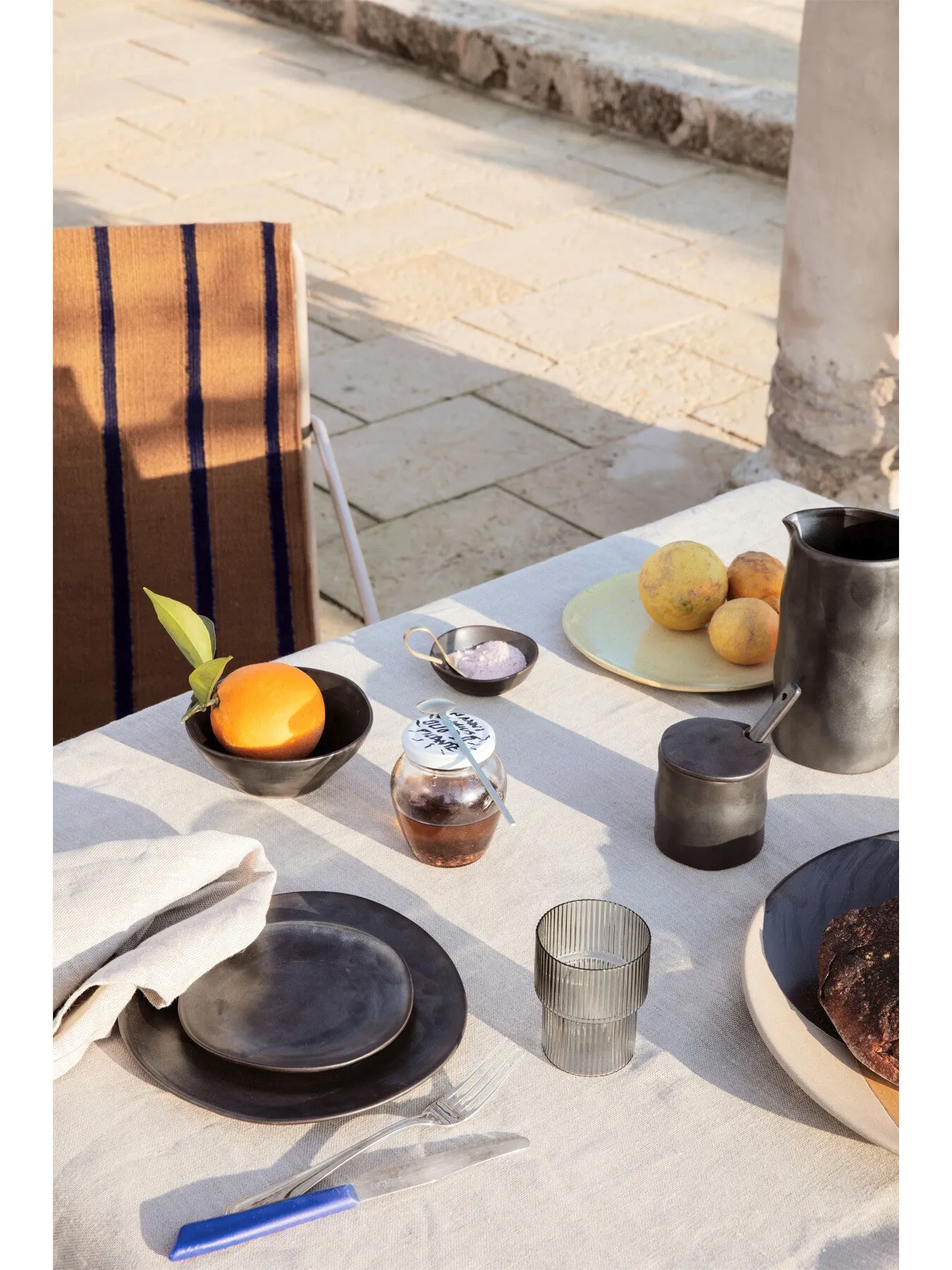 4-Piece Glass Set with Ripple Design - Smoked