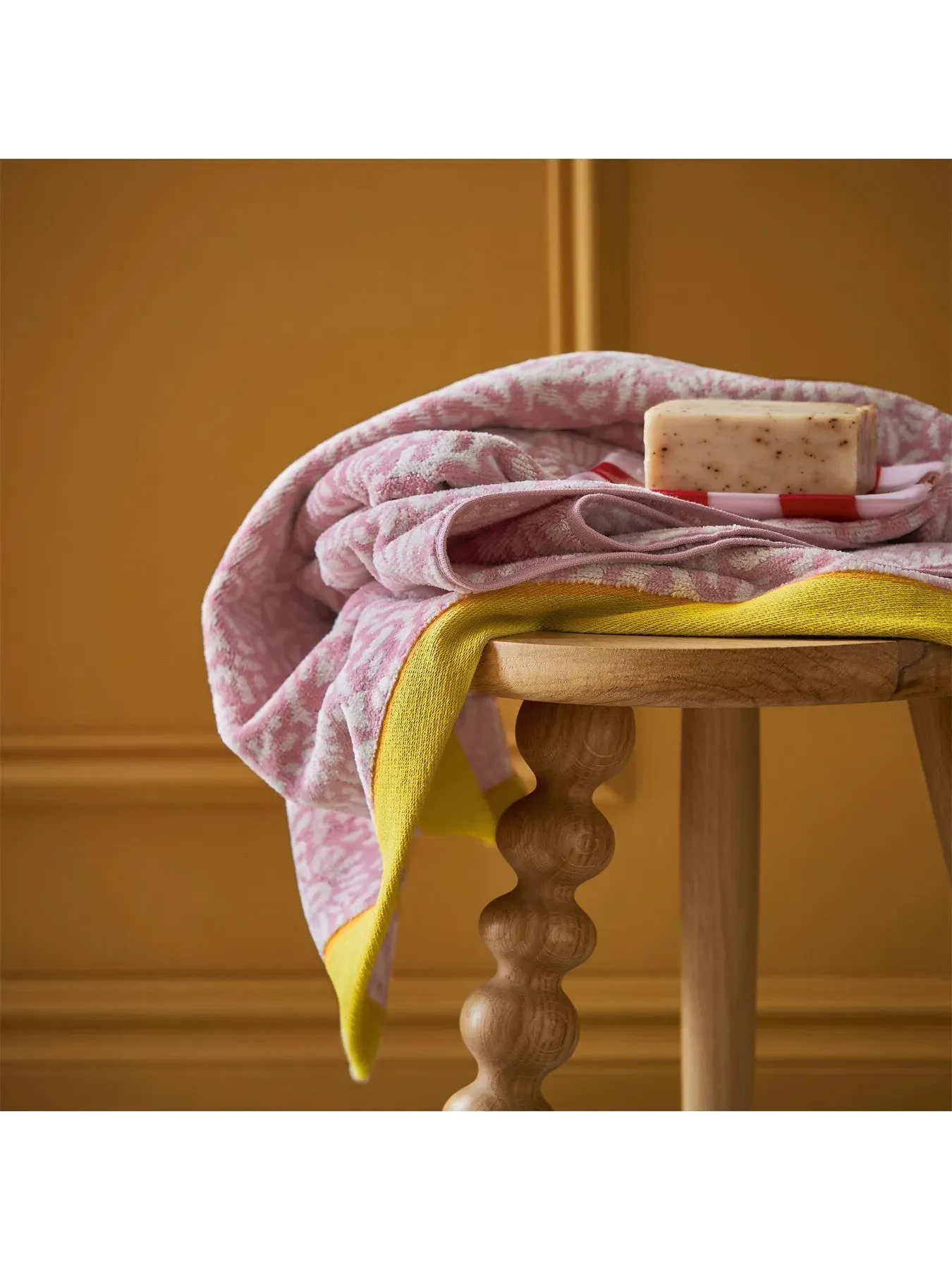Aster Bath Towel - Multi
