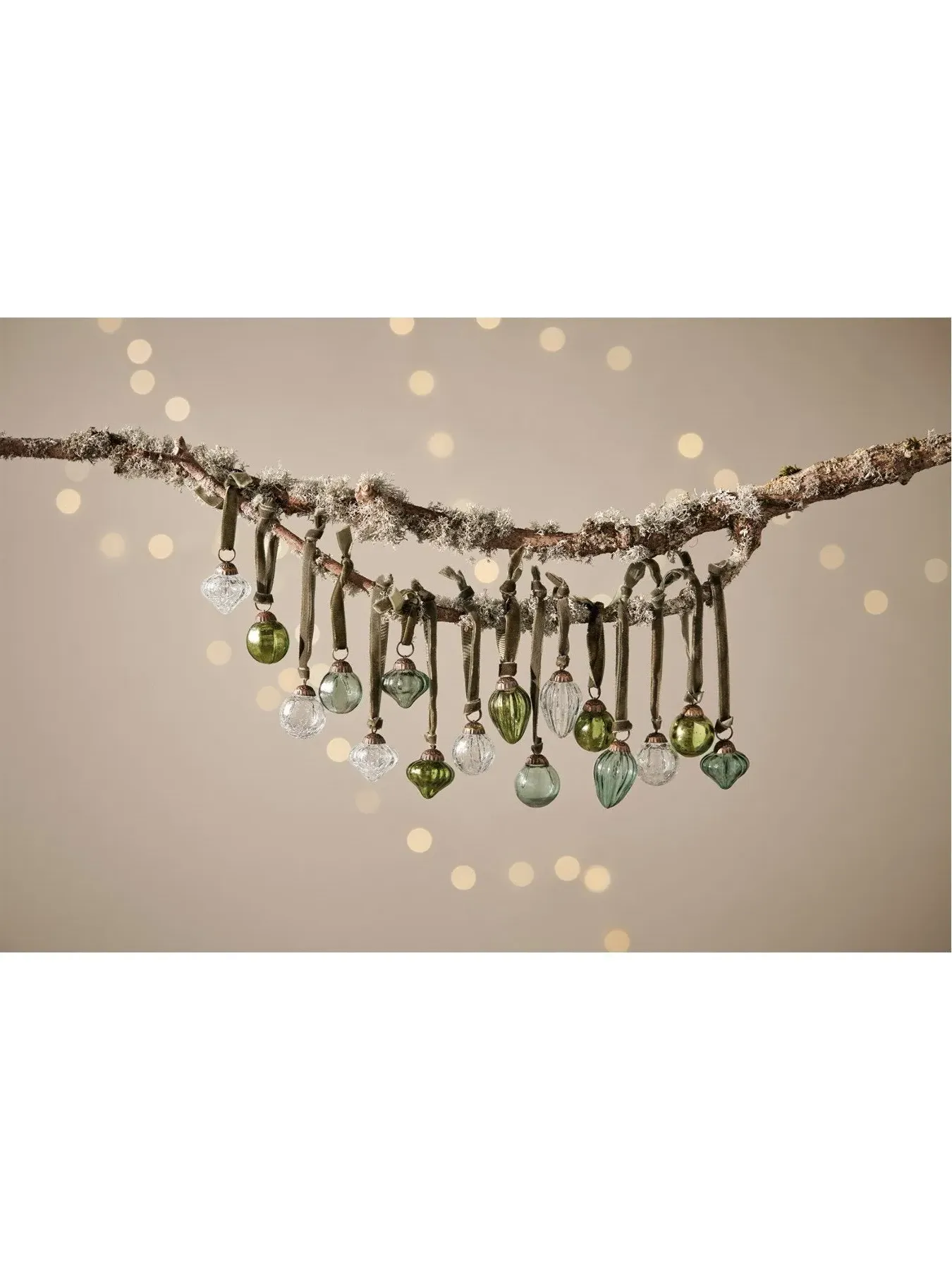 16-Piece Bauble Set with Jar - Green, Glass