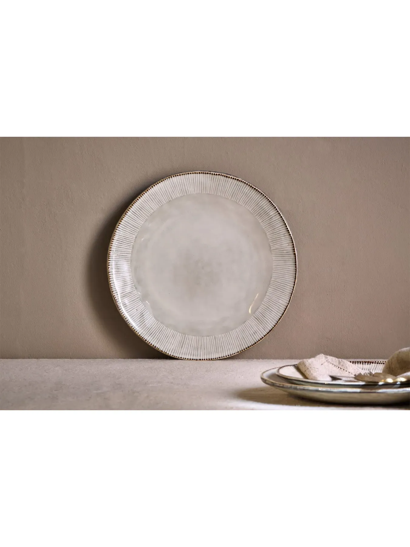 28cm Dinner Plate with Reactive Glaze - Cream
