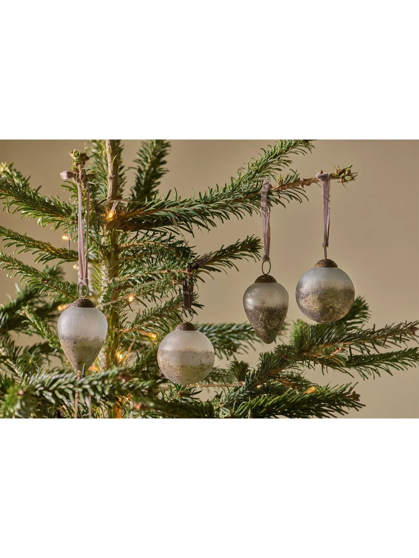 4-Piece Bauble Set Two-Tone - Silver, Glass