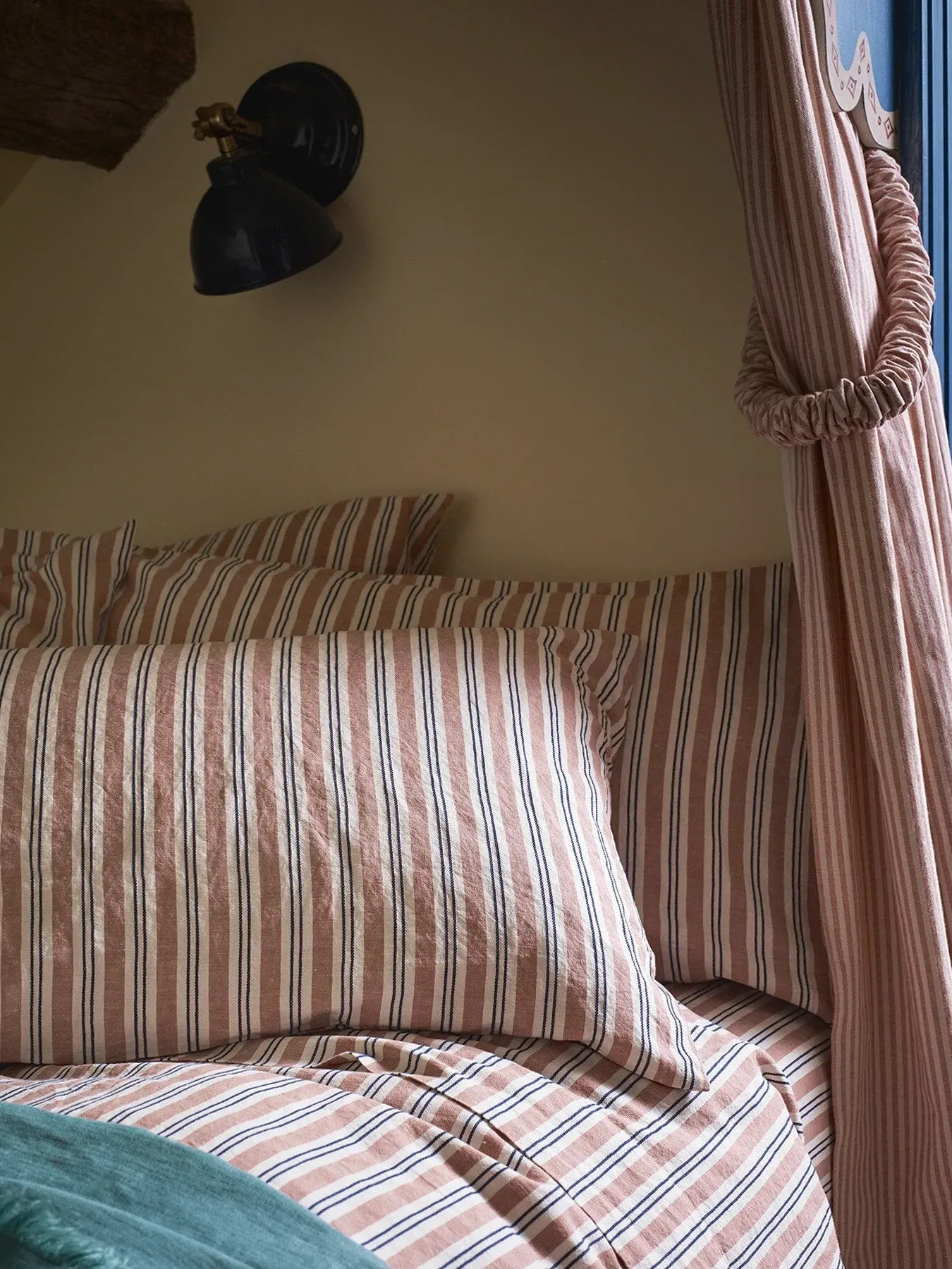 Square Bed Linen Set - Warm Clay, Stripe image