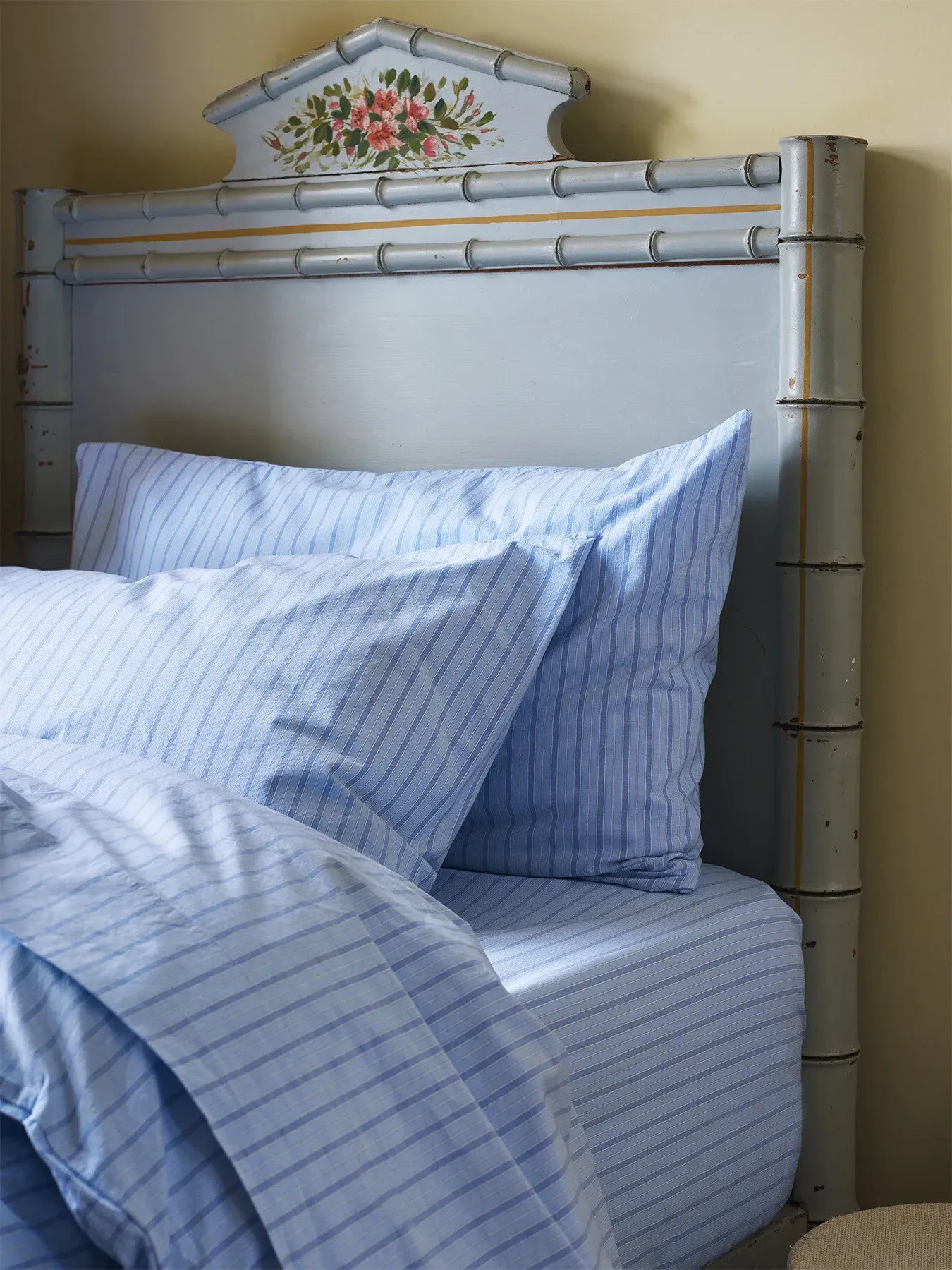 Square Pillowcase Stripe - Pale Blue, Cotton image