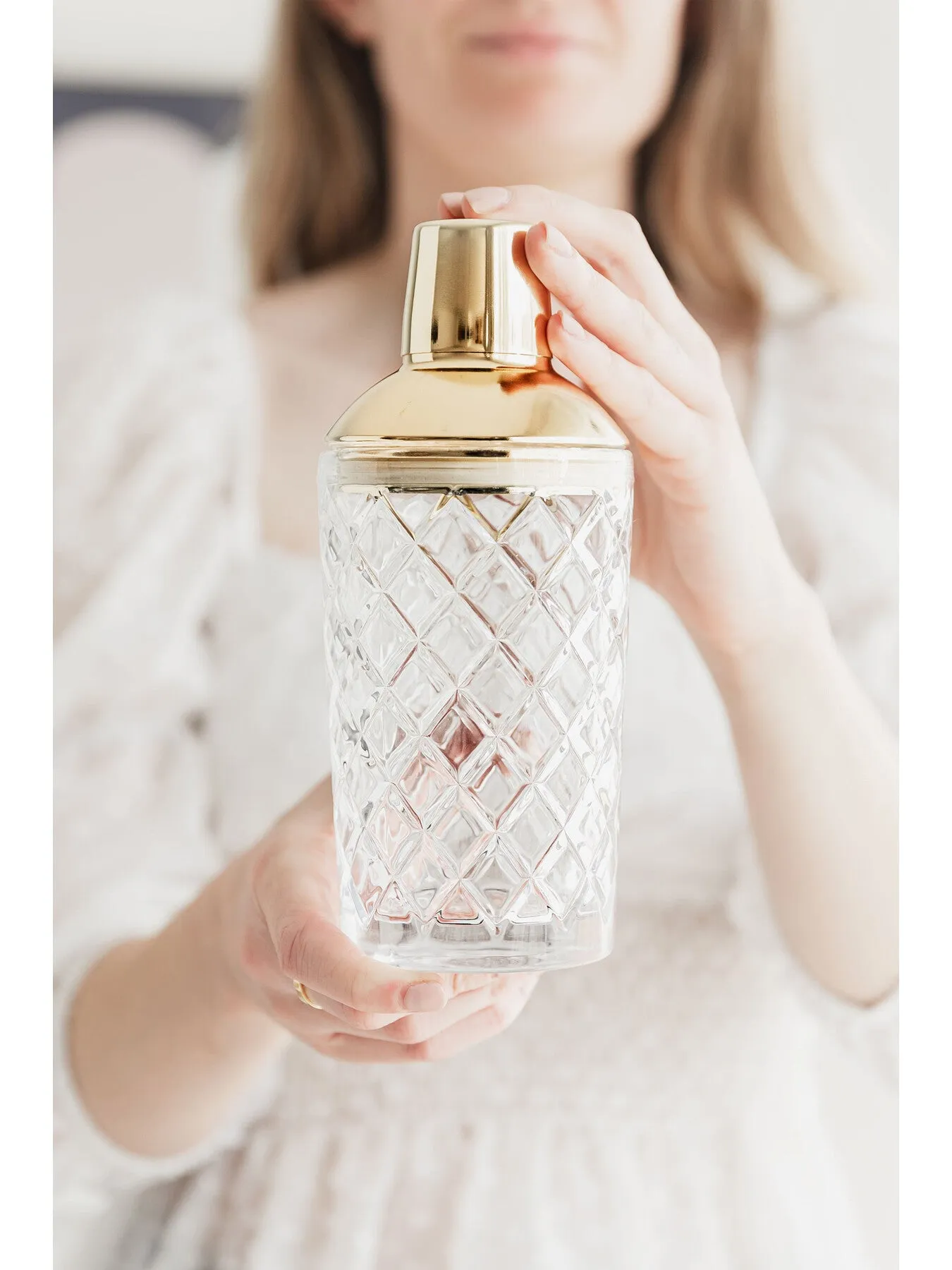 600ml Cocktail Shaker with Strainer - Gold, Glass