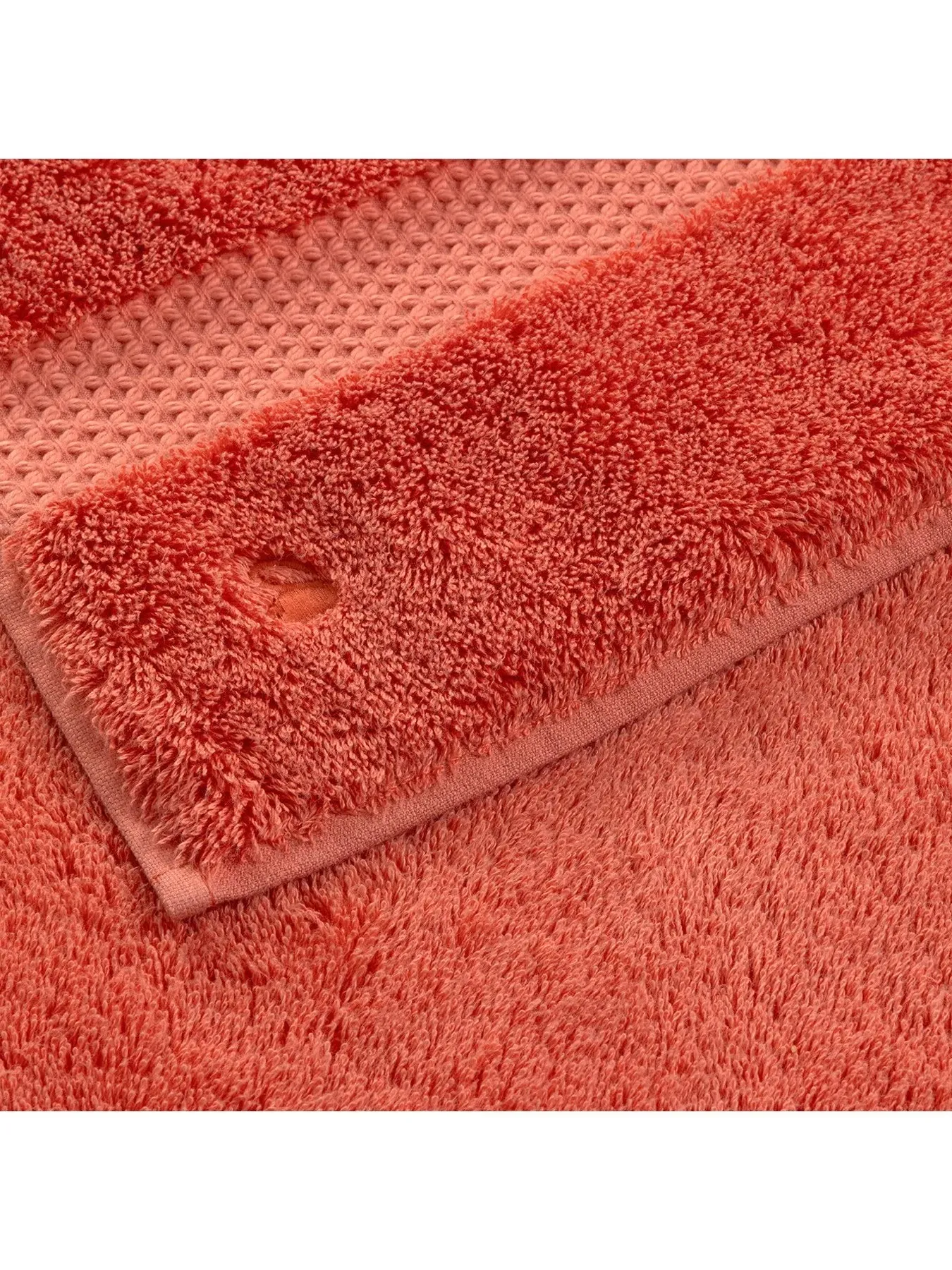 Bath Towel Etoile Pattern - Coral