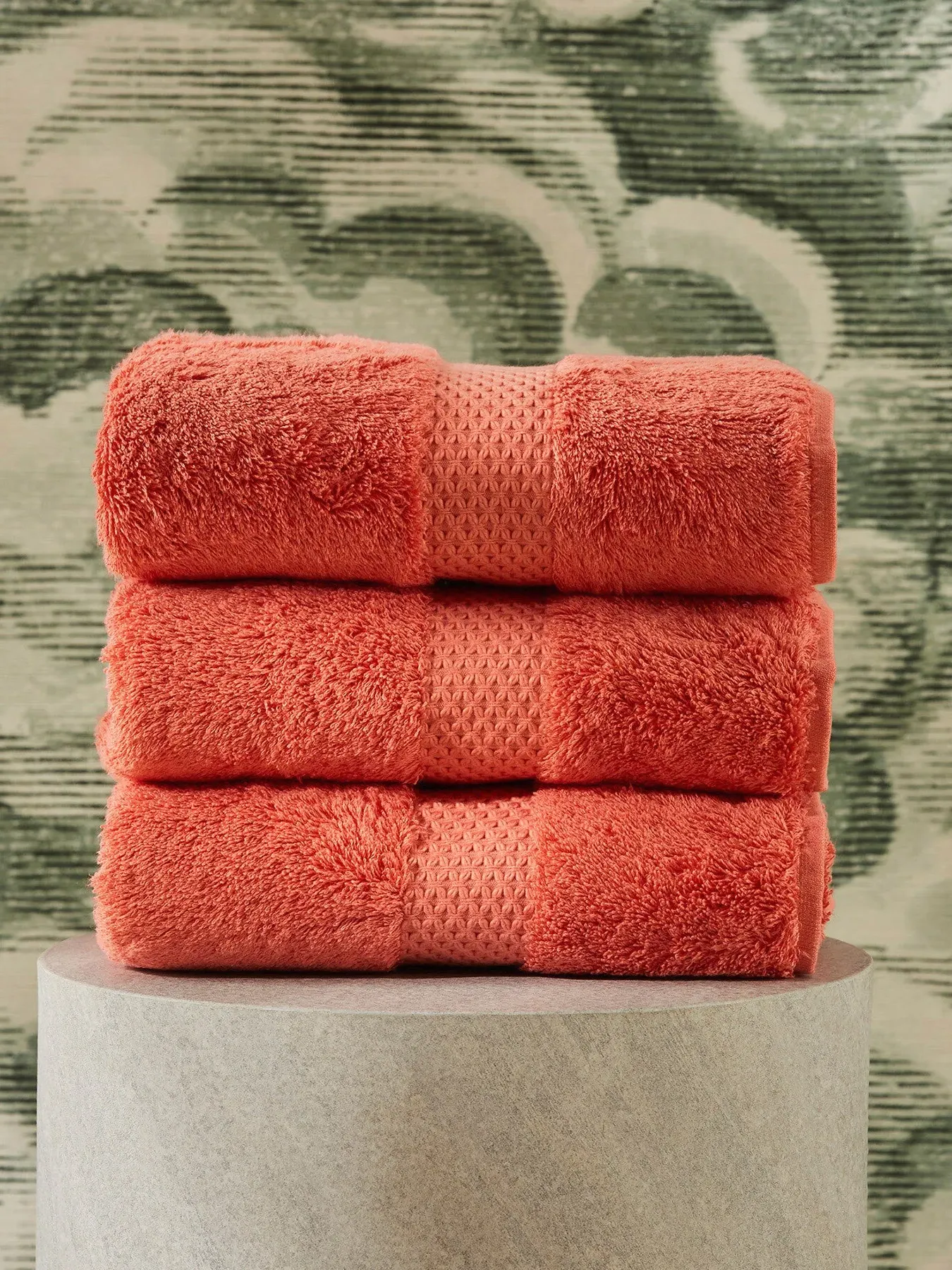Bath Towel Etoile Pattern - Coral