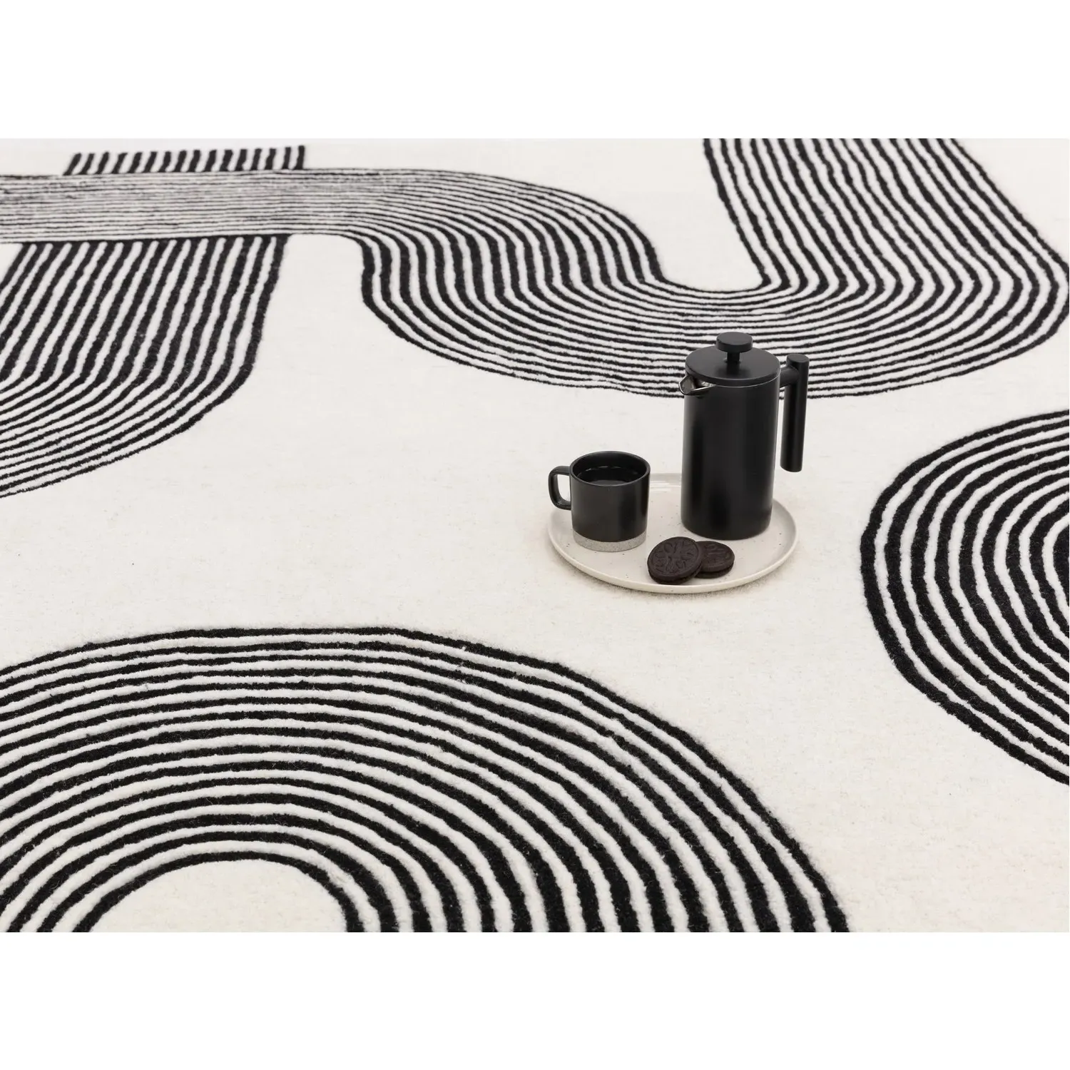 Large Geometric Rug with Abstract Lines - Black, Wool
