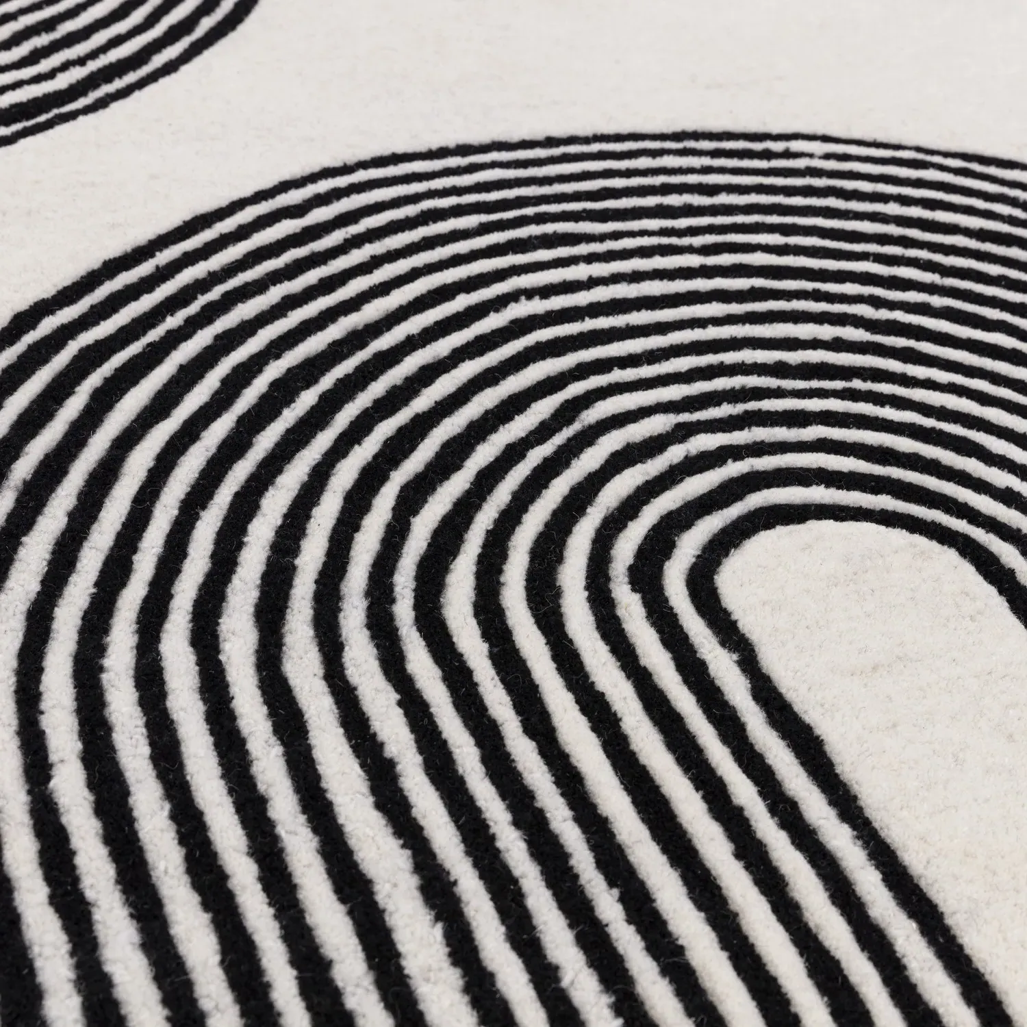 Large Geometric Rug with Abstract Lines - Black, Wool