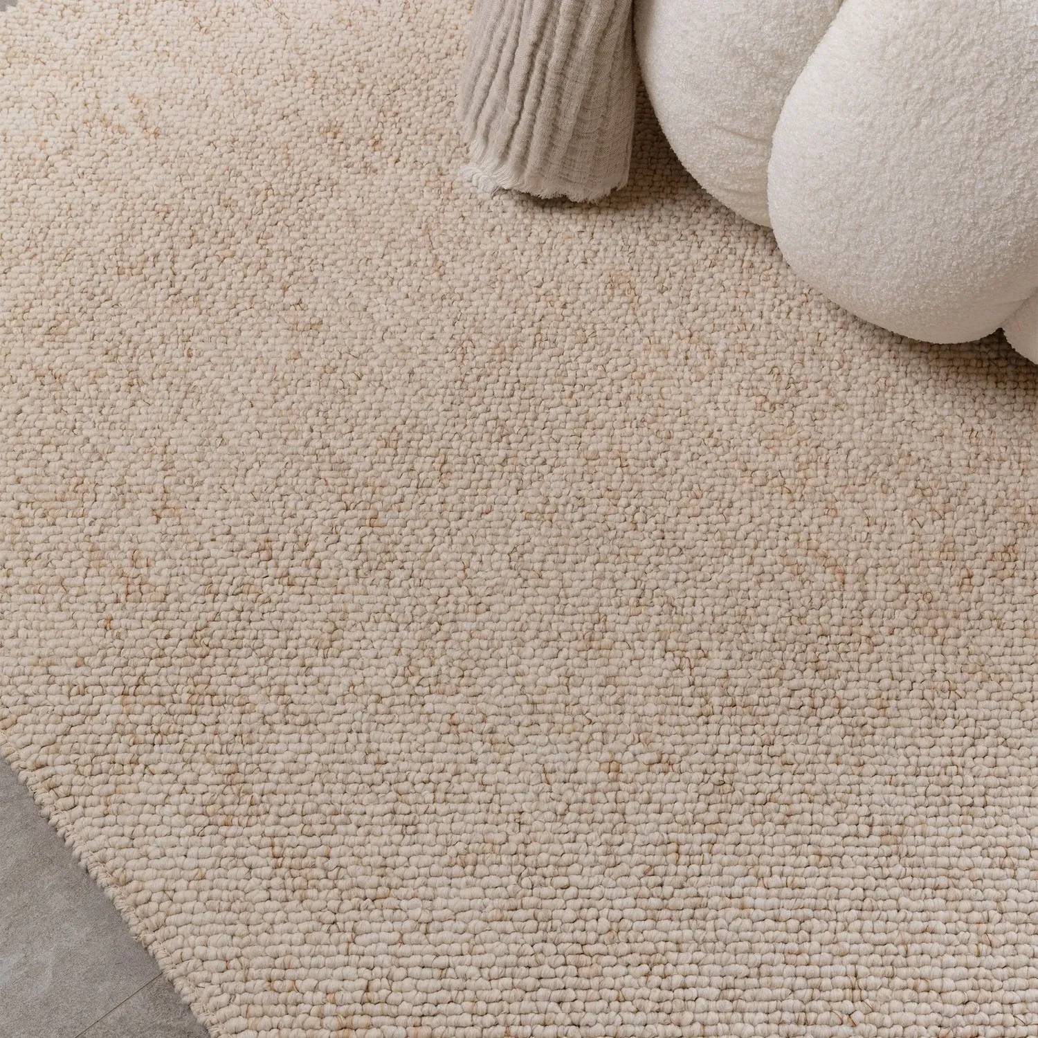 Rectangular Rug with Bobble Texture - White, Polyester image