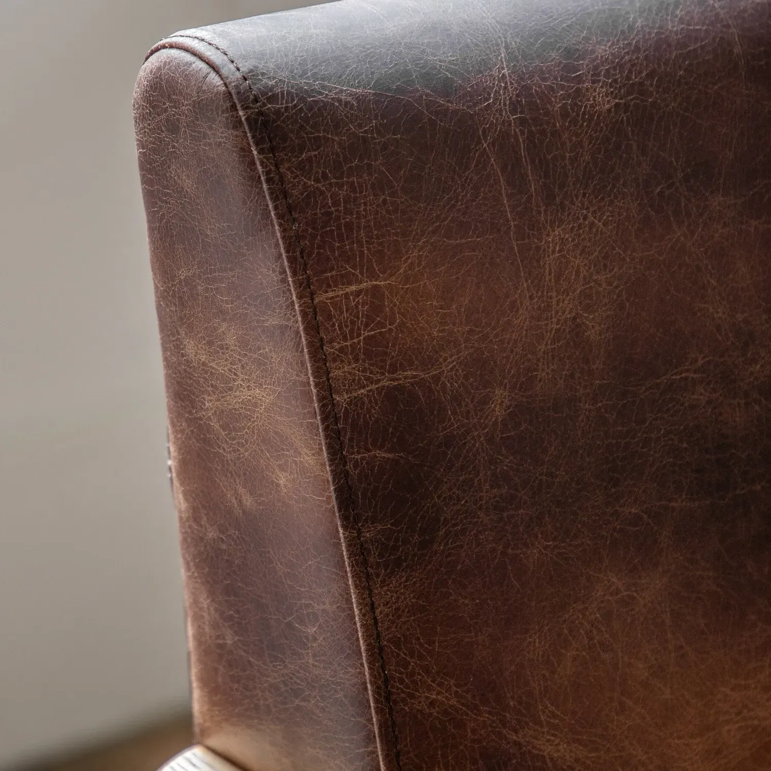 Armchair with Wooden Frame - Brown, Leather