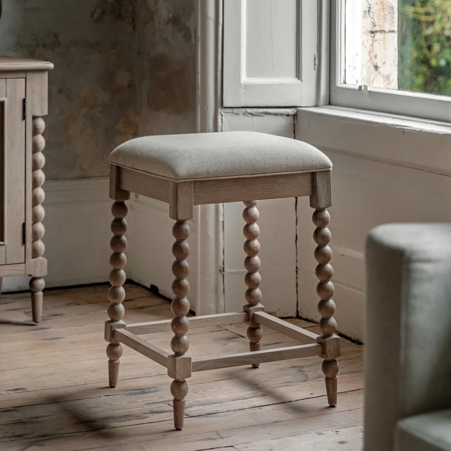 Kitchen Stool with Bobbin Detail - Brown, Oak