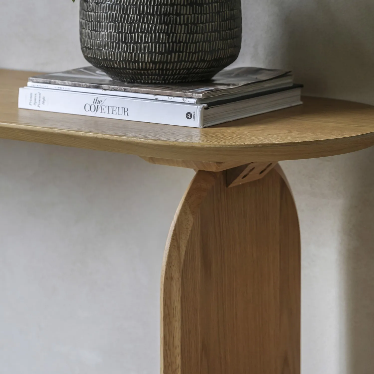 Large Curved Console Table - Brown, Oak Veneer