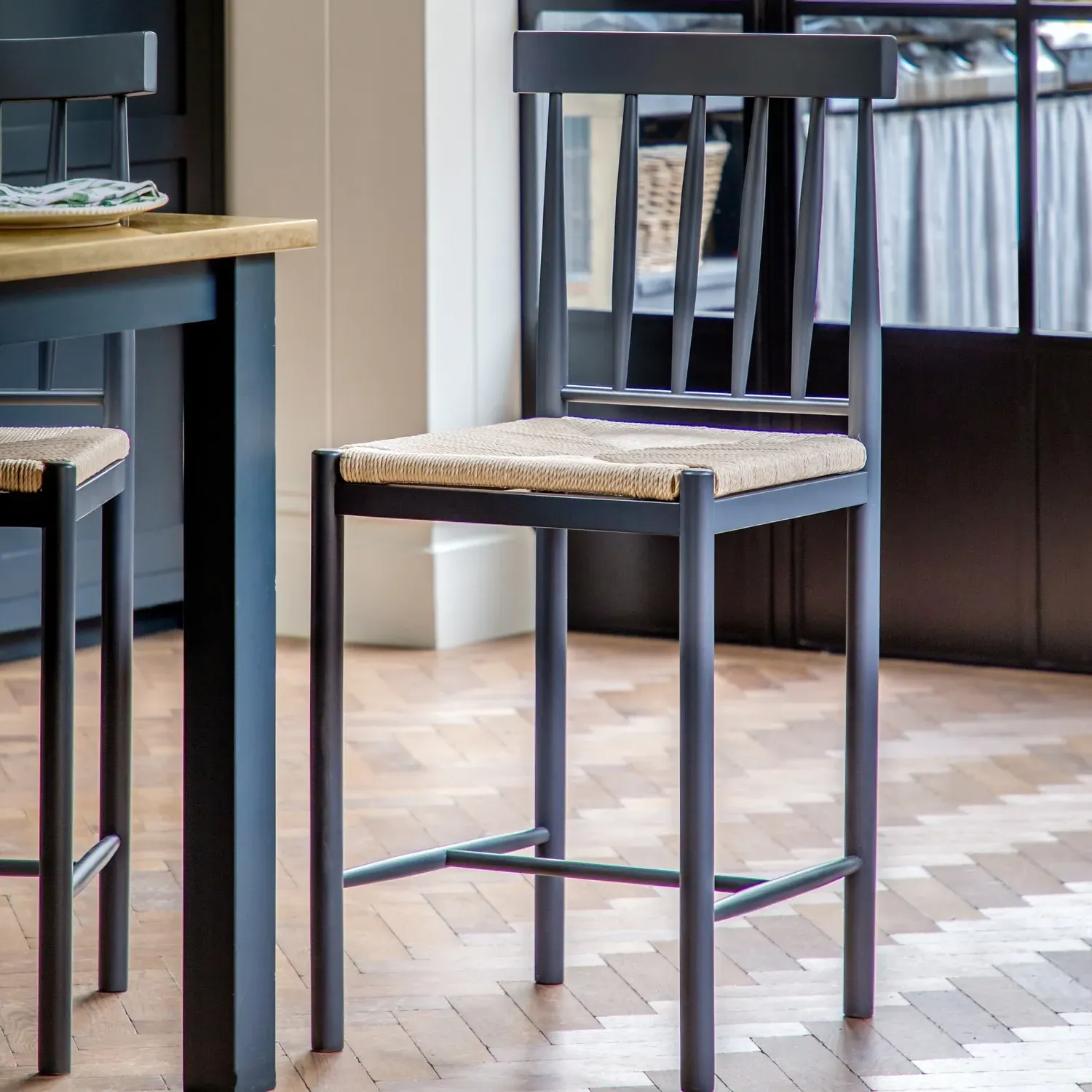 Set of 2 Kitchen Stools with Woven Seats - Navy, Oak