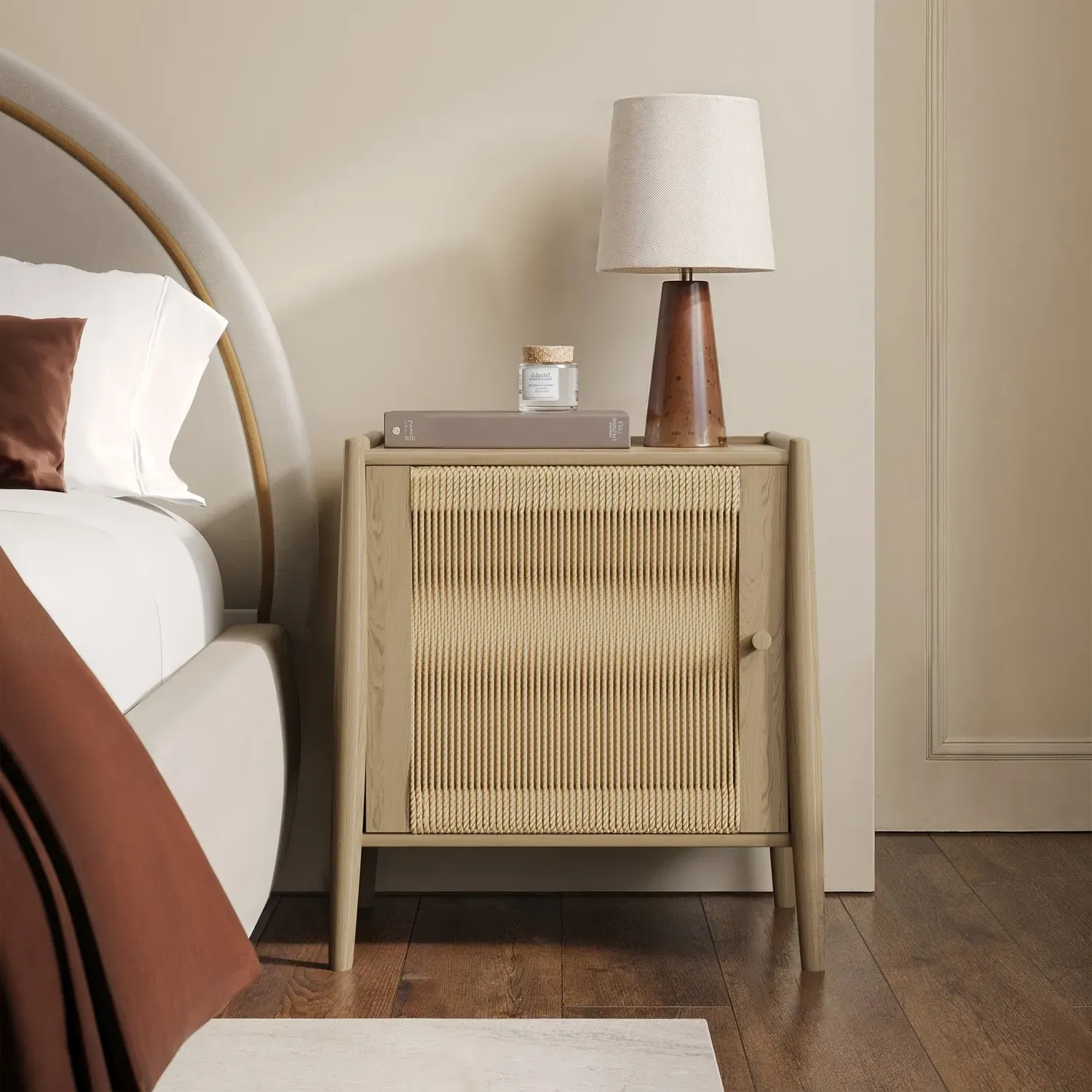 Single Door Bedside Table - Wood, Oak image