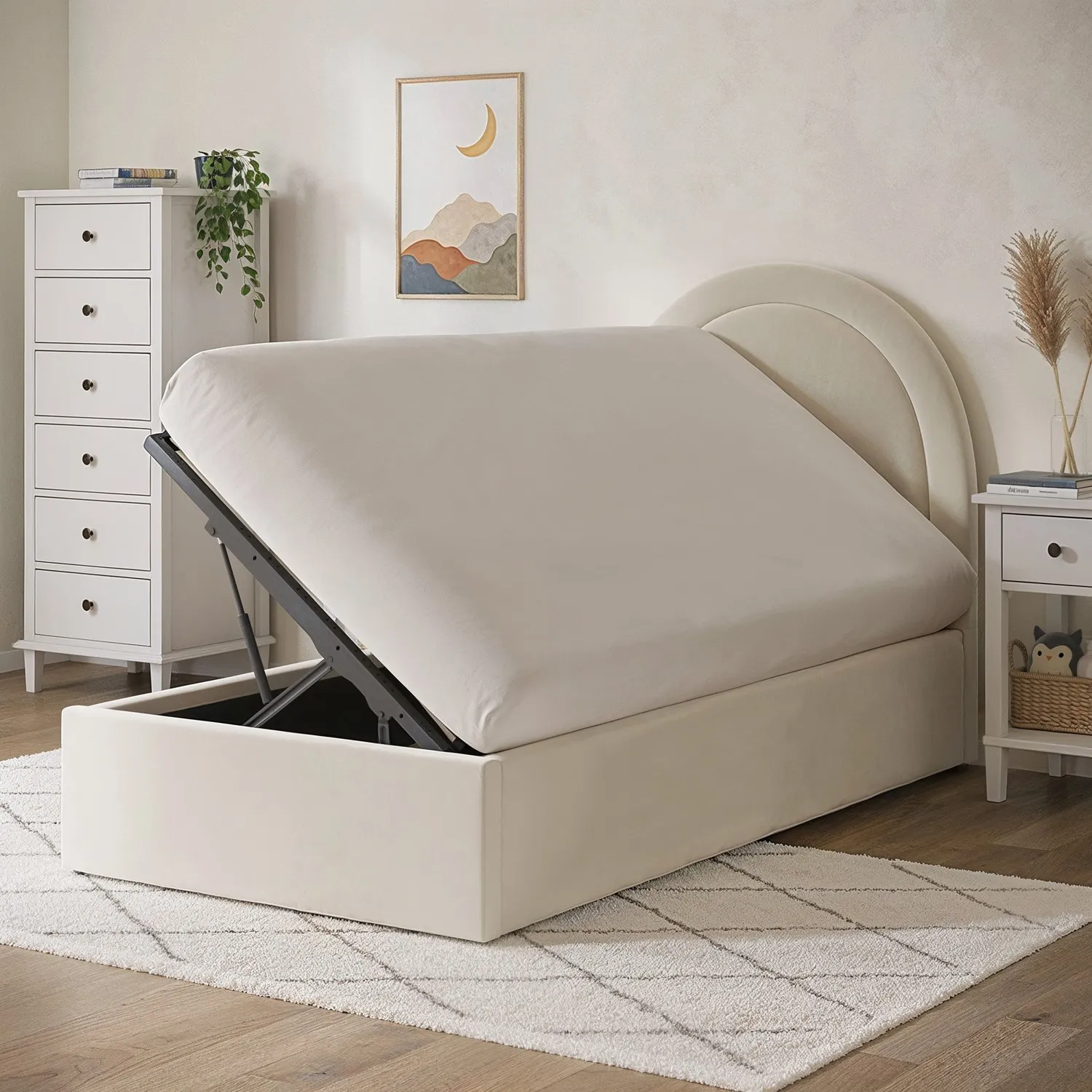Single Ottoman Bed with Curved Headboard - Cream, Velvet