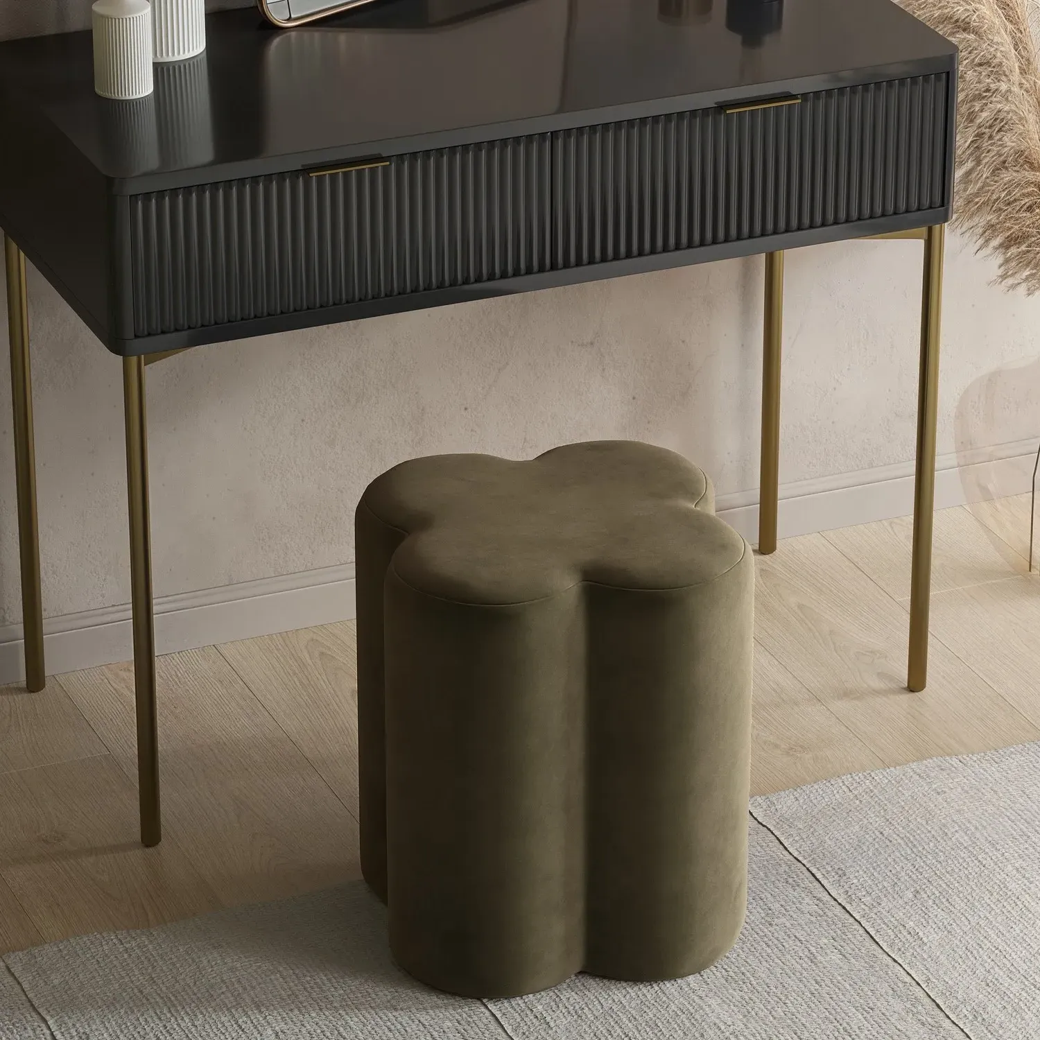 Clover-Shaped Dressing Stool - Khaki Green, Velvet image