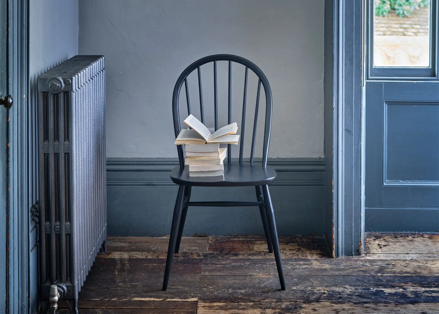 Windsor Dining Chair - Dark Wood, Solid Wood