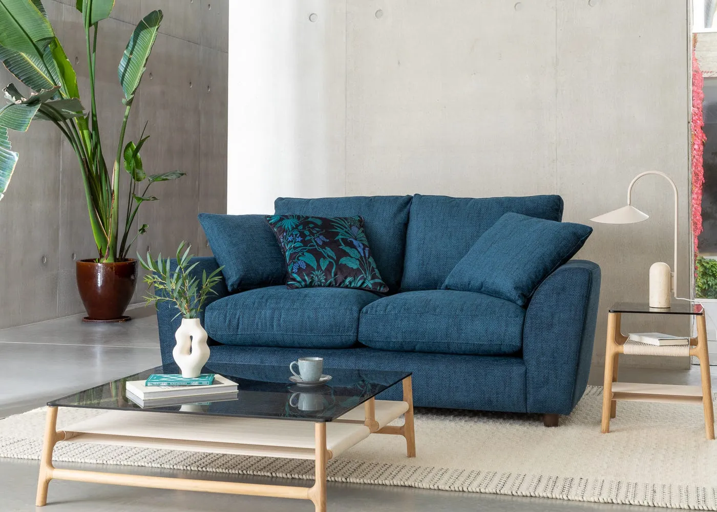 Arum Table Lamp - Cashmere